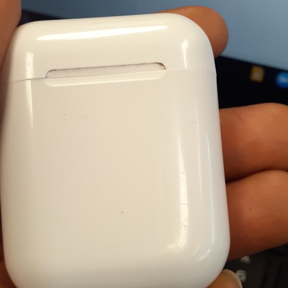 Earbuds - Picture 2 of 2